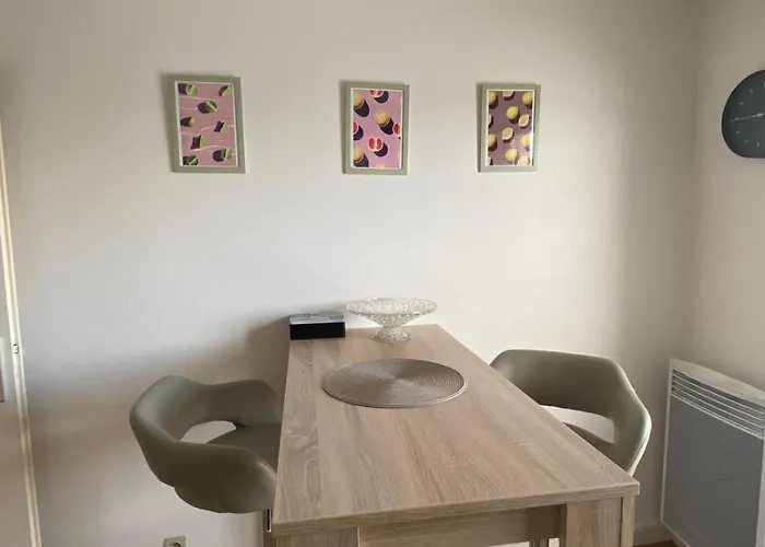 Apartment Joli Proche Gare